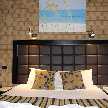 Pavlos Motel Ingle Farm Екстериор снимка