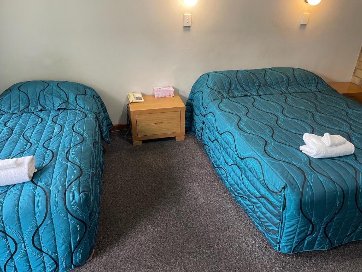 Pavlos Motel Ingle Farm Екстериор снимка
